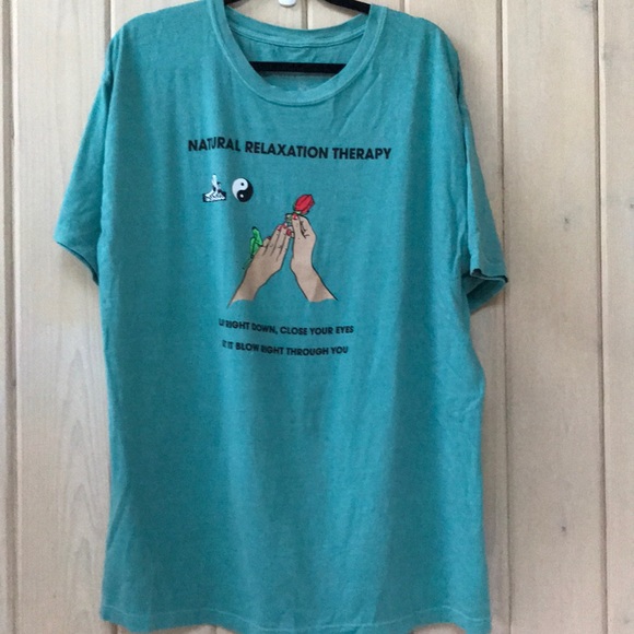 Tee - Picture 1 of 4